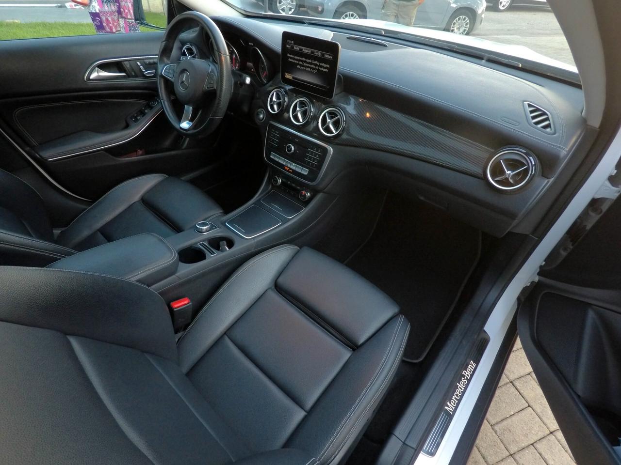 Mercedes-benz GLA 200 d Automatic Premium