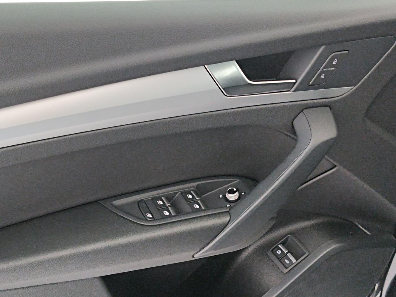 Audi Q5 50 2.0 tfsi e Business quattro