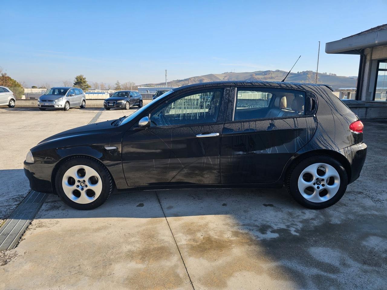 Alfa Romeo 147 1.6 16V TS (105) 5 porte Black Line + GPL