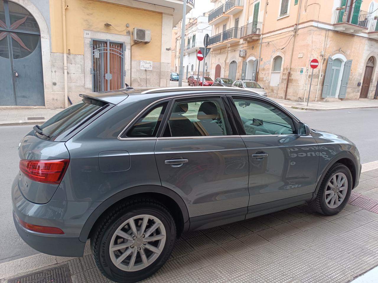 Audi Q3 2.0 TDI 120 CV S tronic Business
