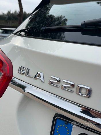 Mercedes-benz GLA 220 CDI Automatic Sport camera pelle AMG CRUISE MULTIFUNZIONE XENON