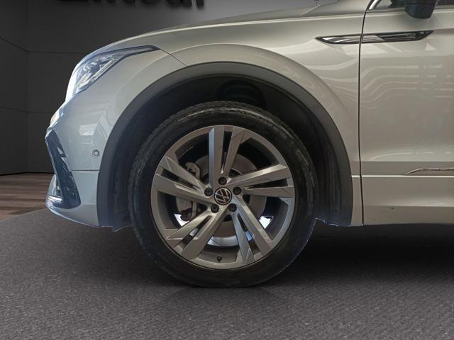 VOLKSWAGEN Tiguan 2.0 TDI DSG 4MOTION R-Line