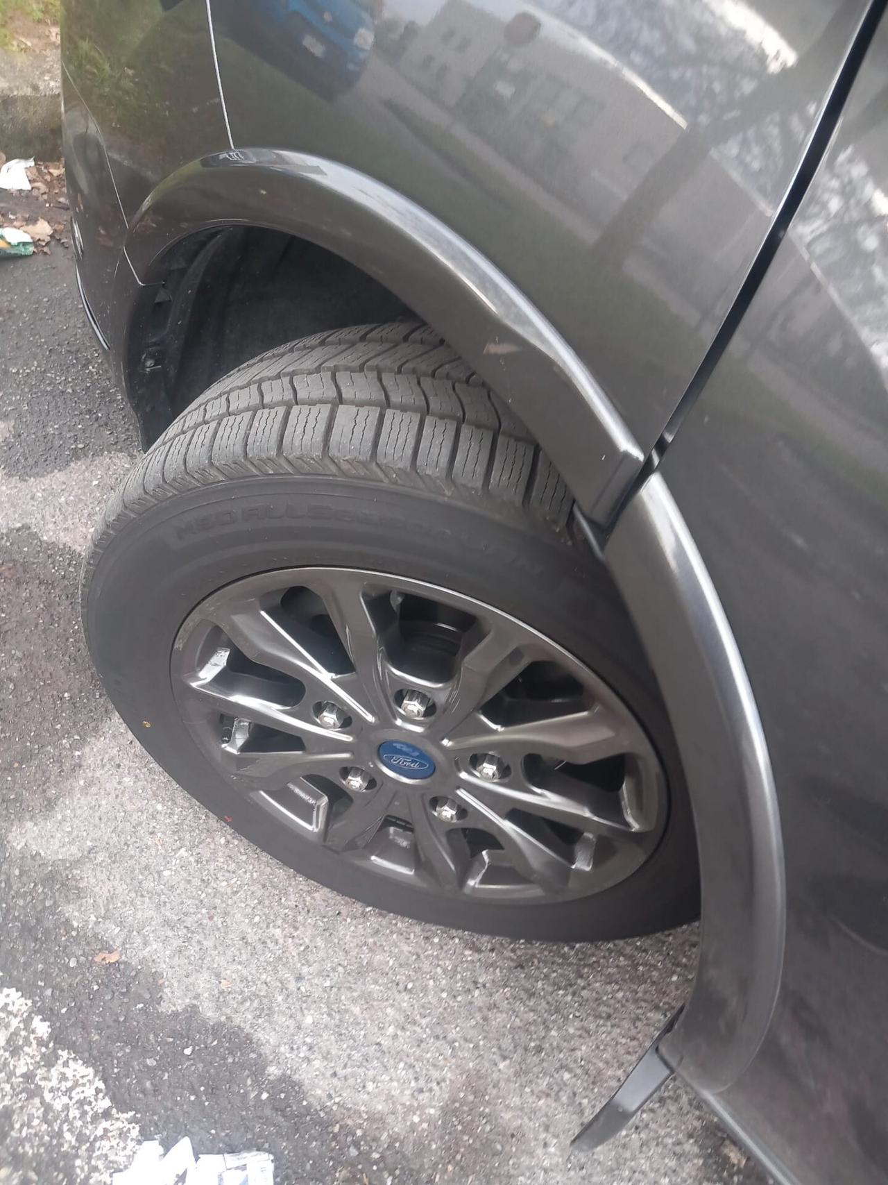 Ford Tourneo Custom 320 2.0 EcoBlue 170CV aut. PC Titanium