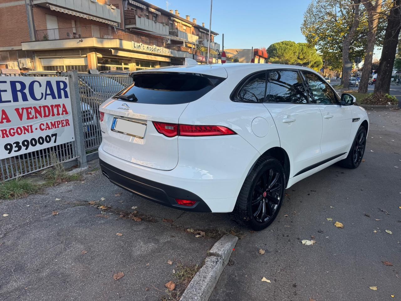 Jaguar F-Pace 2.0 D 180 CV AWD R-Sport garanzia 12 m