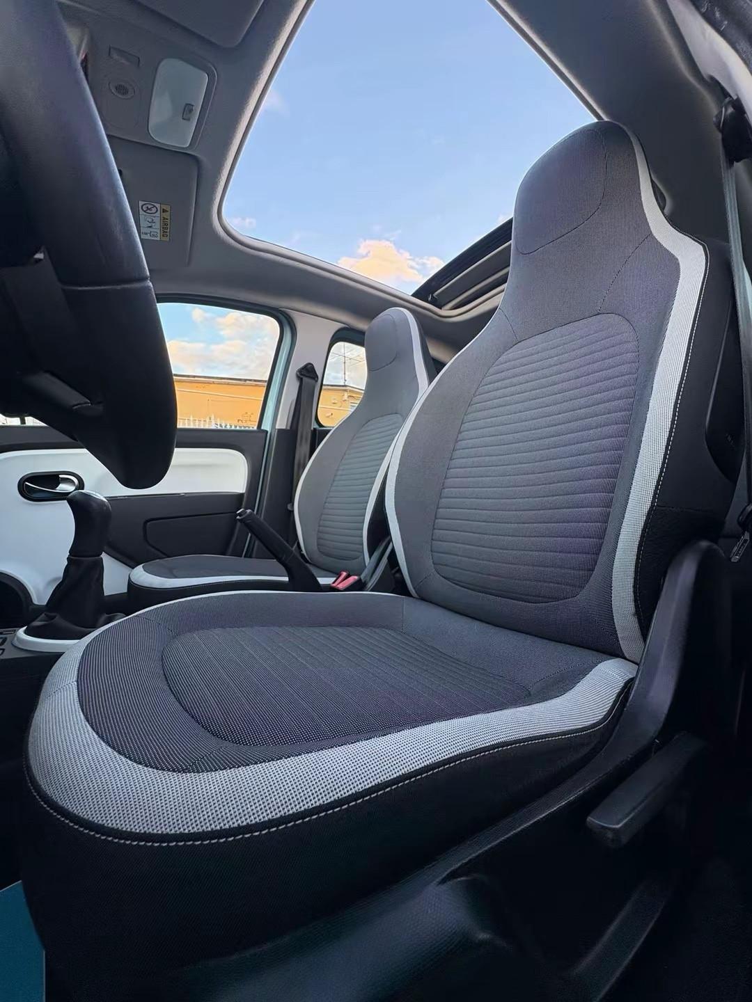 Renault Twingo SCe EDC Intens