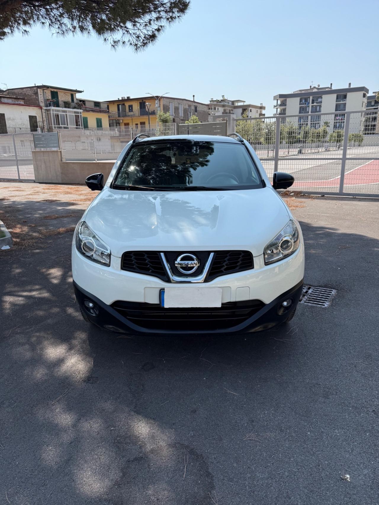 Nissan Qashqai 1.5 dCi DPF Tekna full optional bianco perla