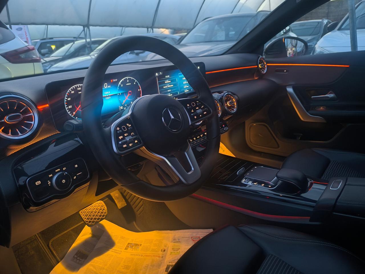 MERCEDES-BENZ A 180d AUTOMATIC SPORT PLUS LED AMBIENT