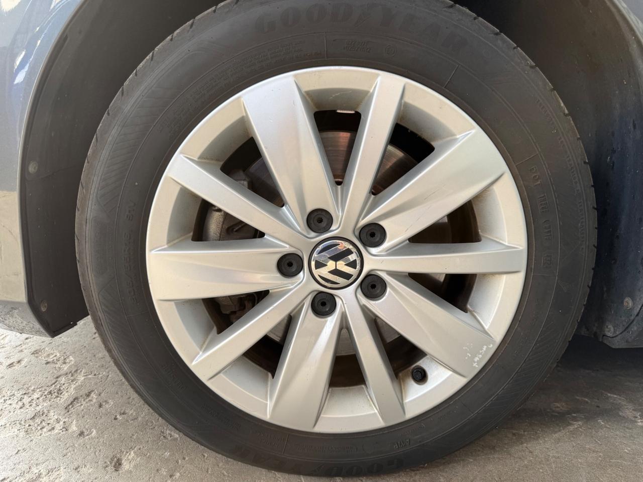 Volkswagen Passat Var. 2.0 TDI Highline BlueM.Tech.