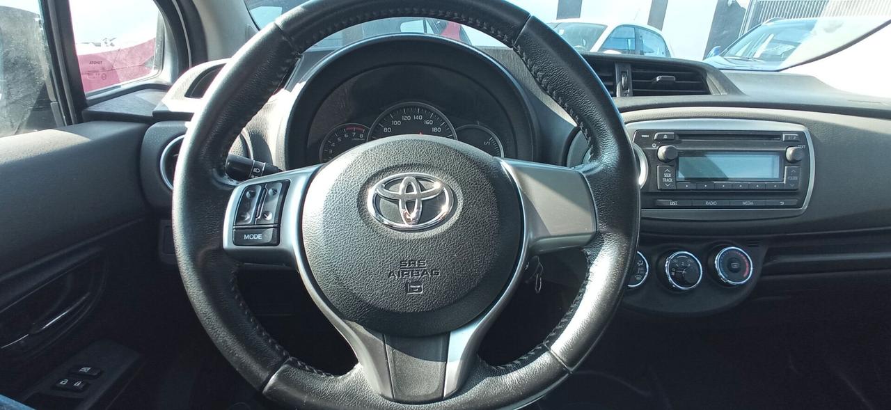 Toyota Yaris 1.0 5 porte GPL