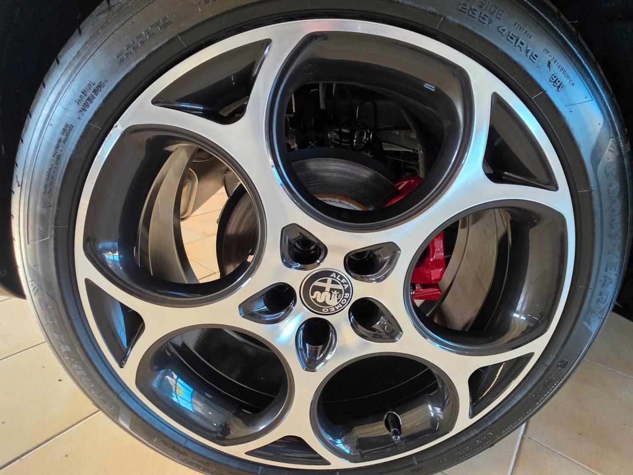 Alfa Romeo Tonale 1.5 130 CV MHEV TCT7 Veloce