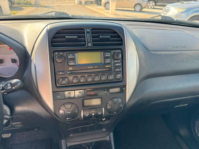 TOYOTA RAV 4 MY23 RAV4 2.0 Tdi D-4D cat 5 porte Sol