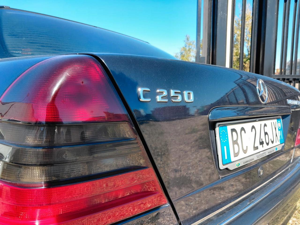 Mercedes-benz C 250 turbodiesel Elegance