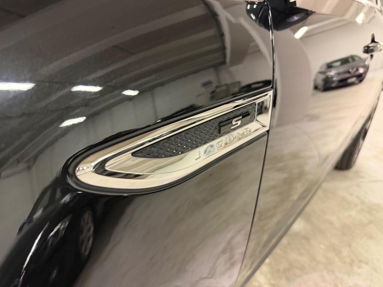 Jaguar E-Pace 2.0D 180 CV AWD aut. First Edition