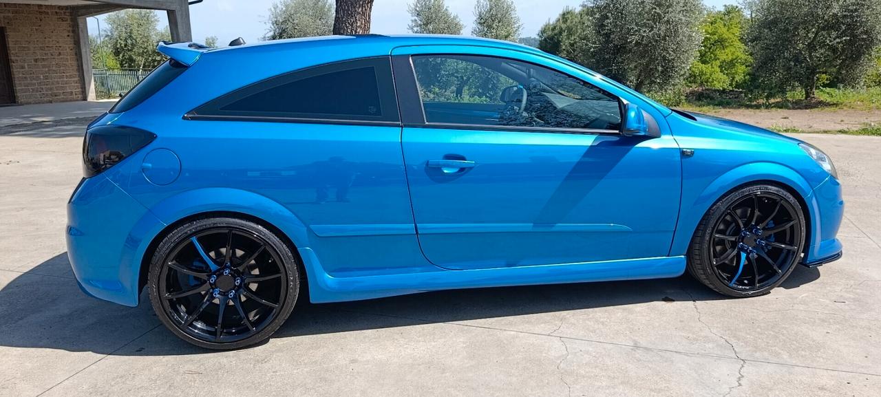 Opel Astra300cv turboOPC