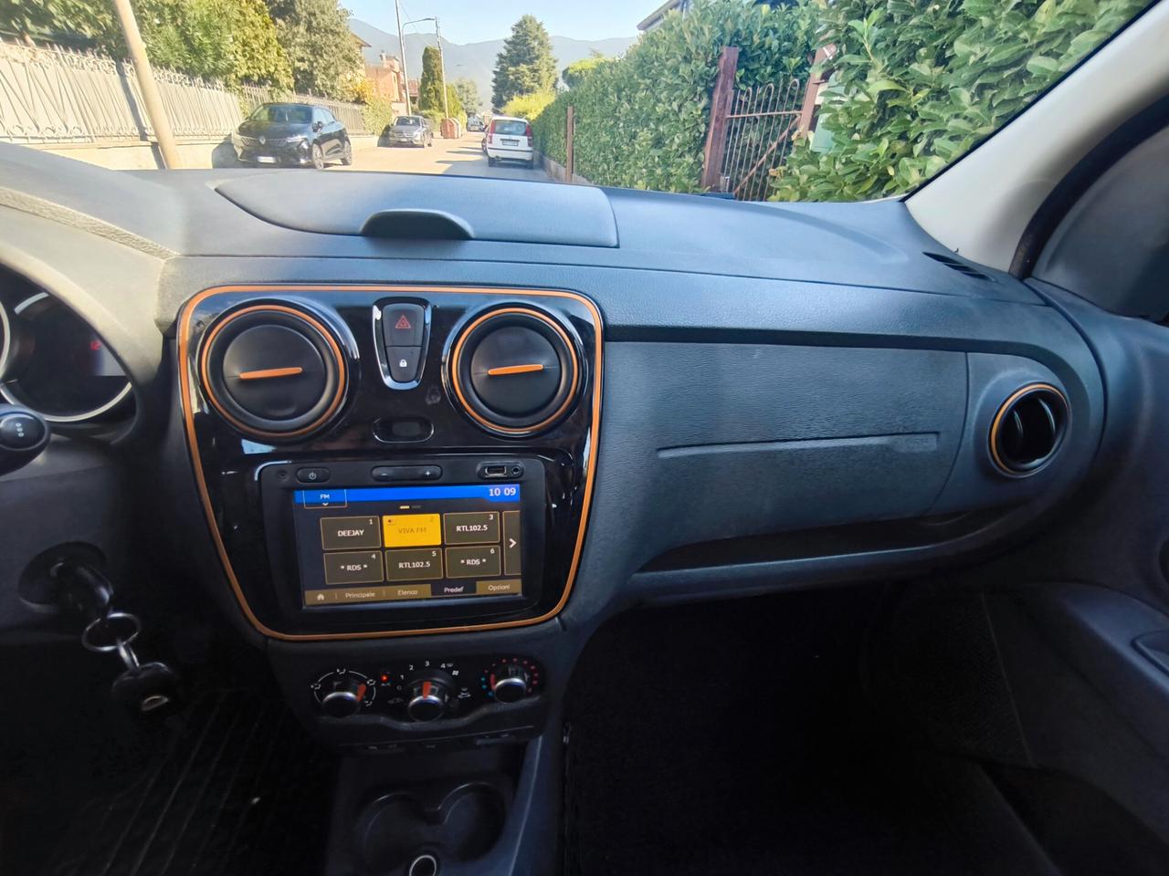 DACIA LODGY G.P.L.- 7 POSTI – KM 118000-OK NEOPATENTATI