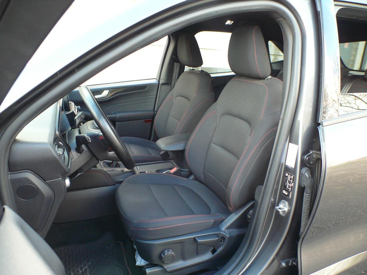 Ford Kuga 1.5 EcoBlue ST-Line (M1253)