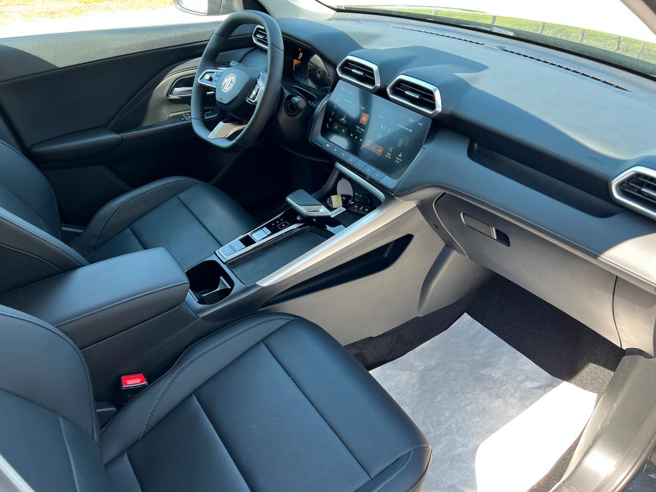 Mg ZS 1.5 Hybrid+ Luxury / 197 CV rottamazione - bonus finanziamento EXTRA acquisto a giugno