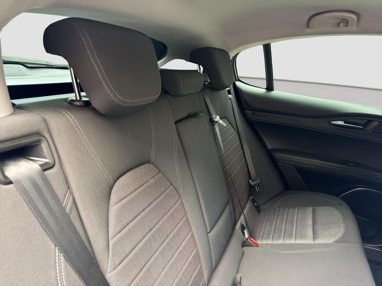 Alfa Romeo Stelvio 2.2 t 160cv Sport Tech 2019