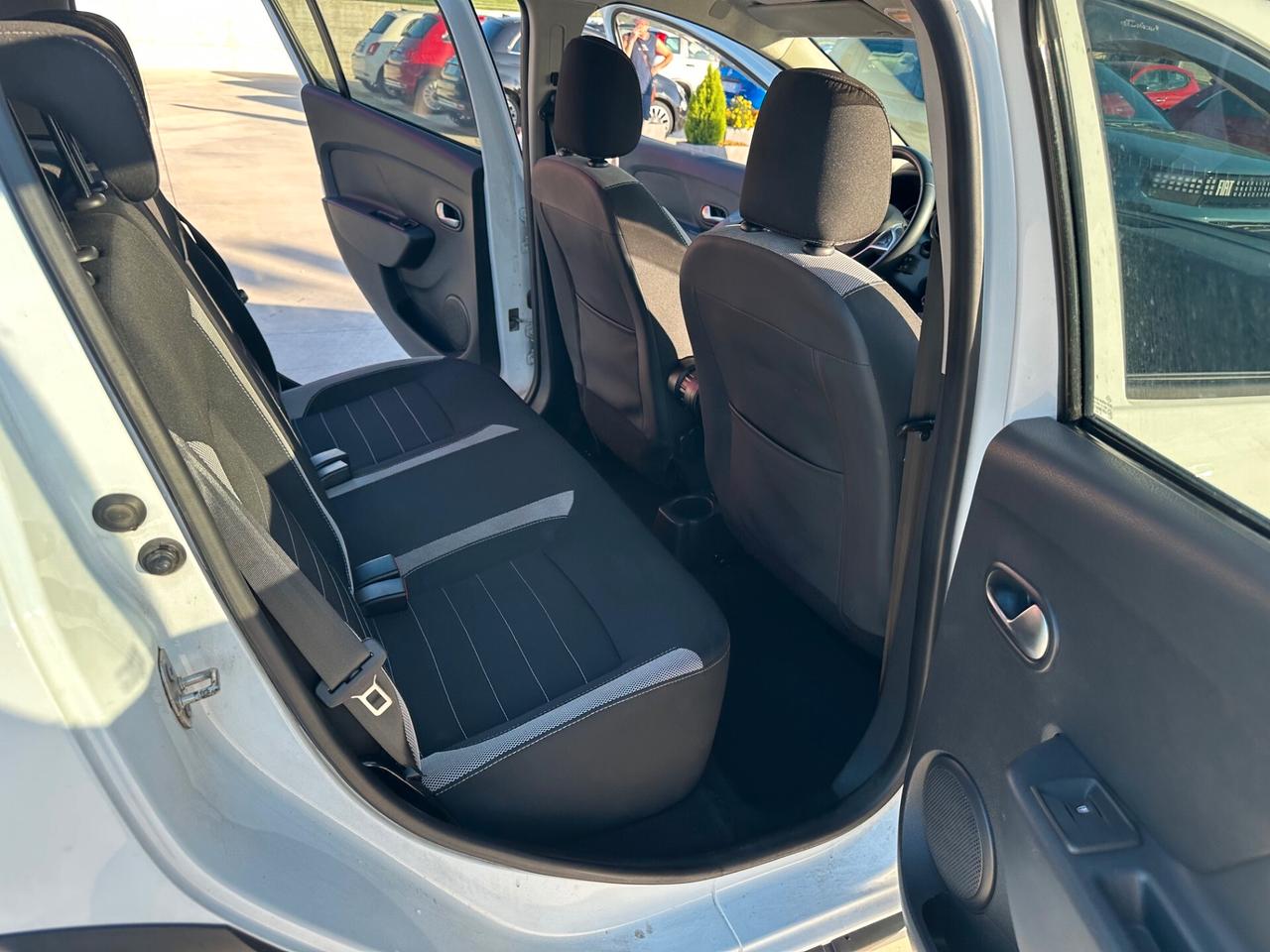 Dacia Sandero Stepway 1.5 Blue dCi 95 CV Comfort