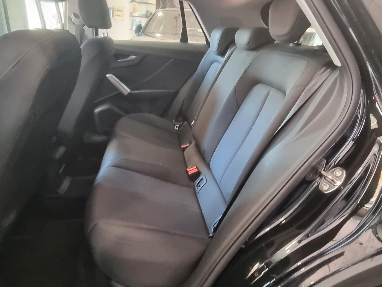 Audi Q2 2.0 TDI quattro S tronic Business