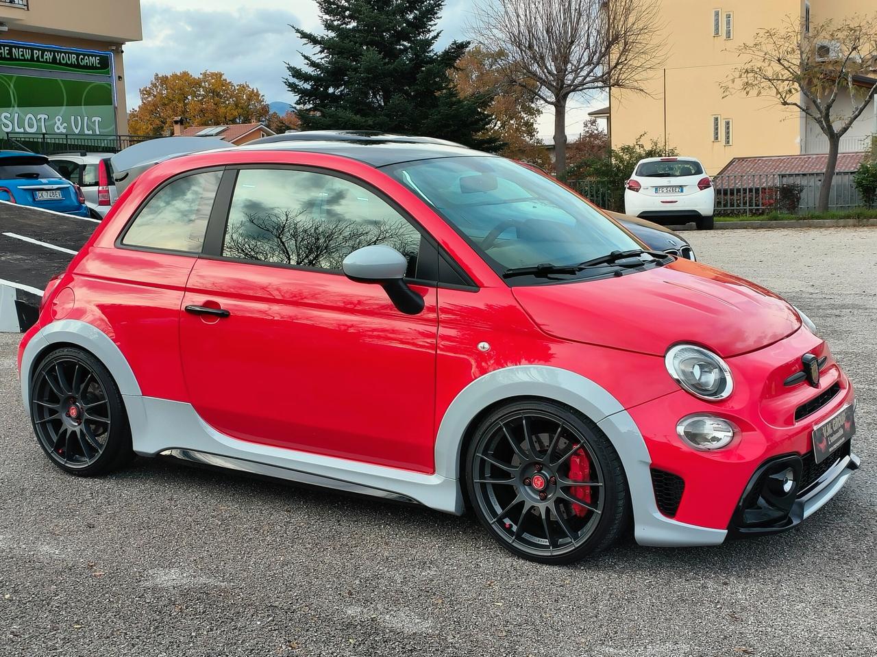 Abarth 695 1.4 Turbo T-Jet Rivale 175 Anniversary