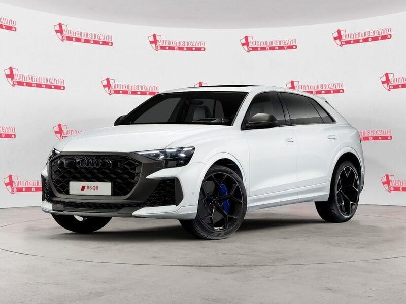Audi Q8 RS Q8 TFSI V8 quattro tiptronic Performance
