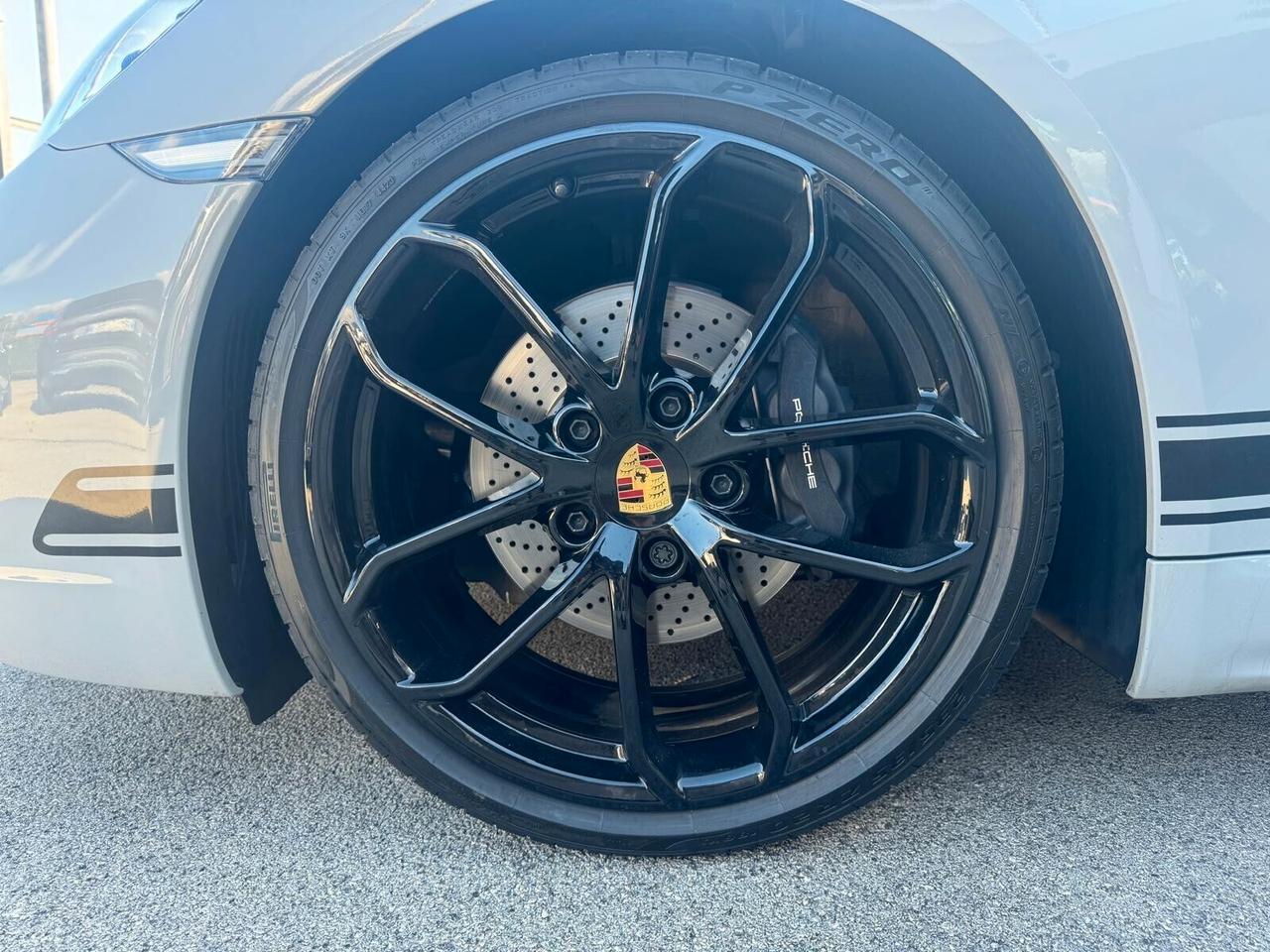 Porsche Cayman style edition sport design