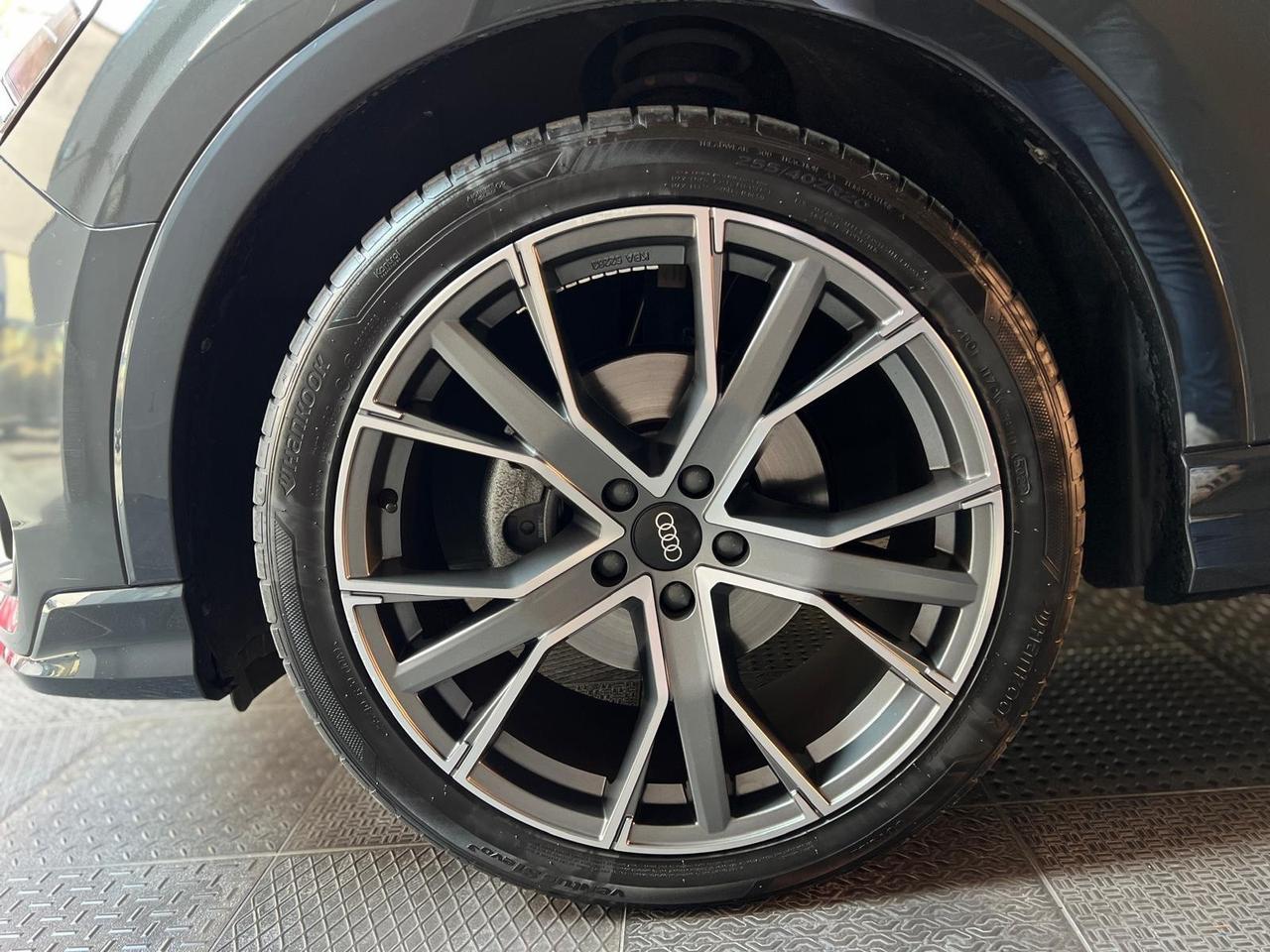 Audi Q3 35 TDI S tronic line edition