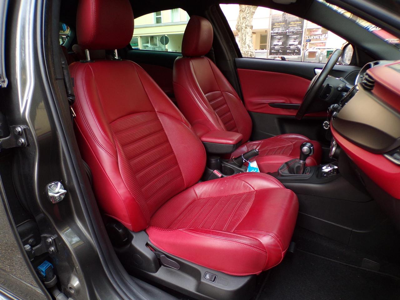 ALFA ROMEO GIULIETTA SECONDA SERIE QUADRIFOGLIO VERDE 241CV DEL 2015