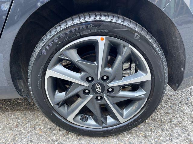 HYUNDAI i30 1.6 CRDi hybrid AUTOMATICA