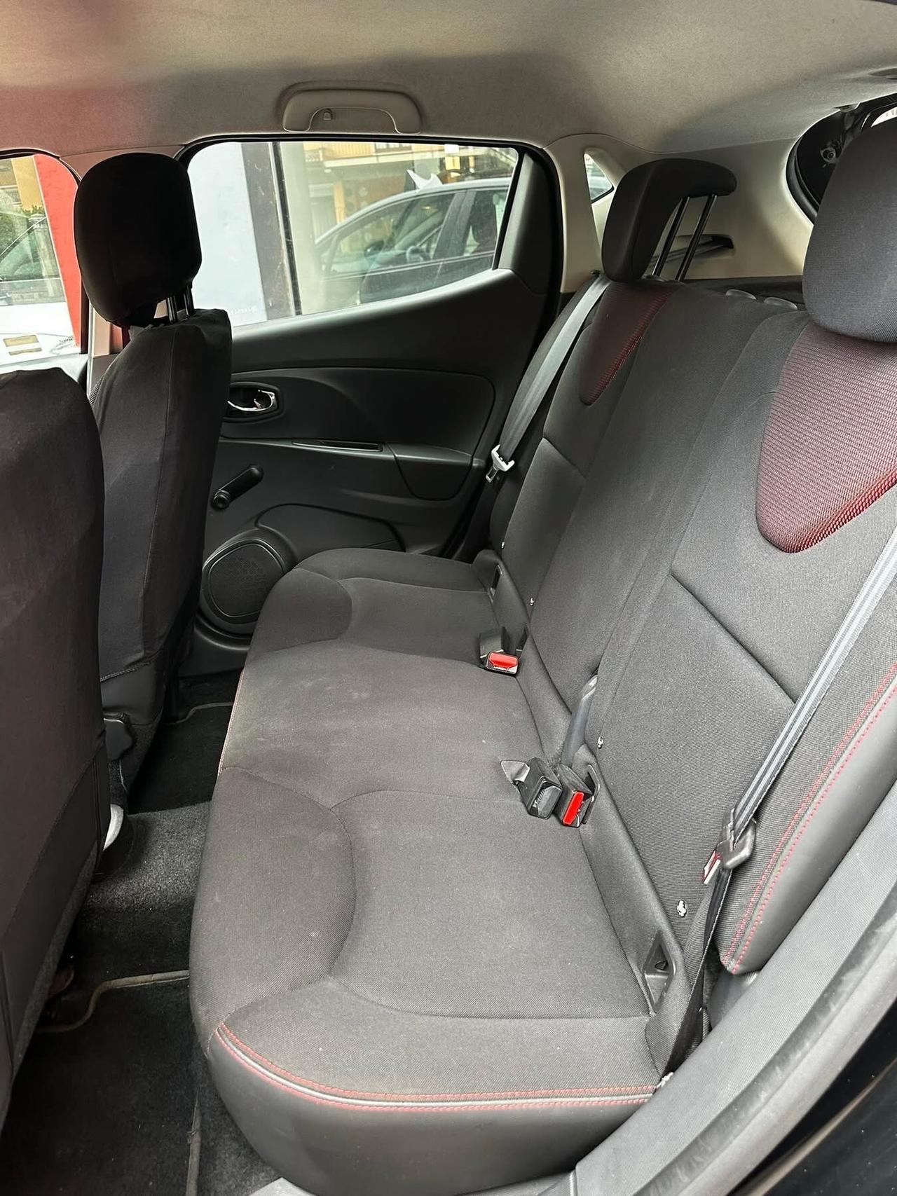 Renault Clio 1.2 75CV GPL 5 porte NEOPATENTATI