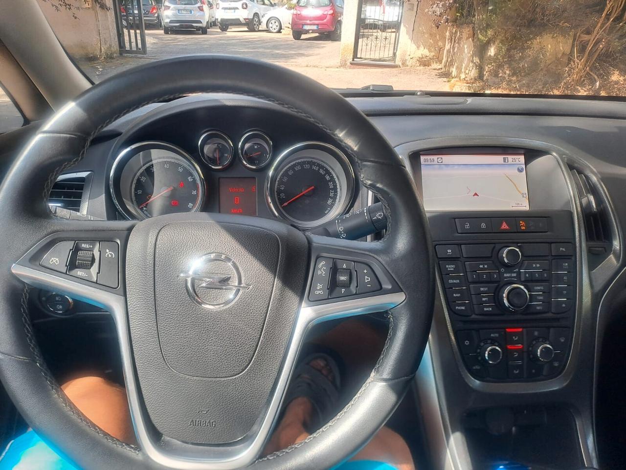 Opel Astra 1.4 Turbo 140CV 5 porte Cosmo km 118mila