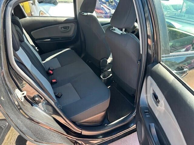 Toyota Yaris 1.5 Hybrid 5 porte Active, AUTOMATICA!!