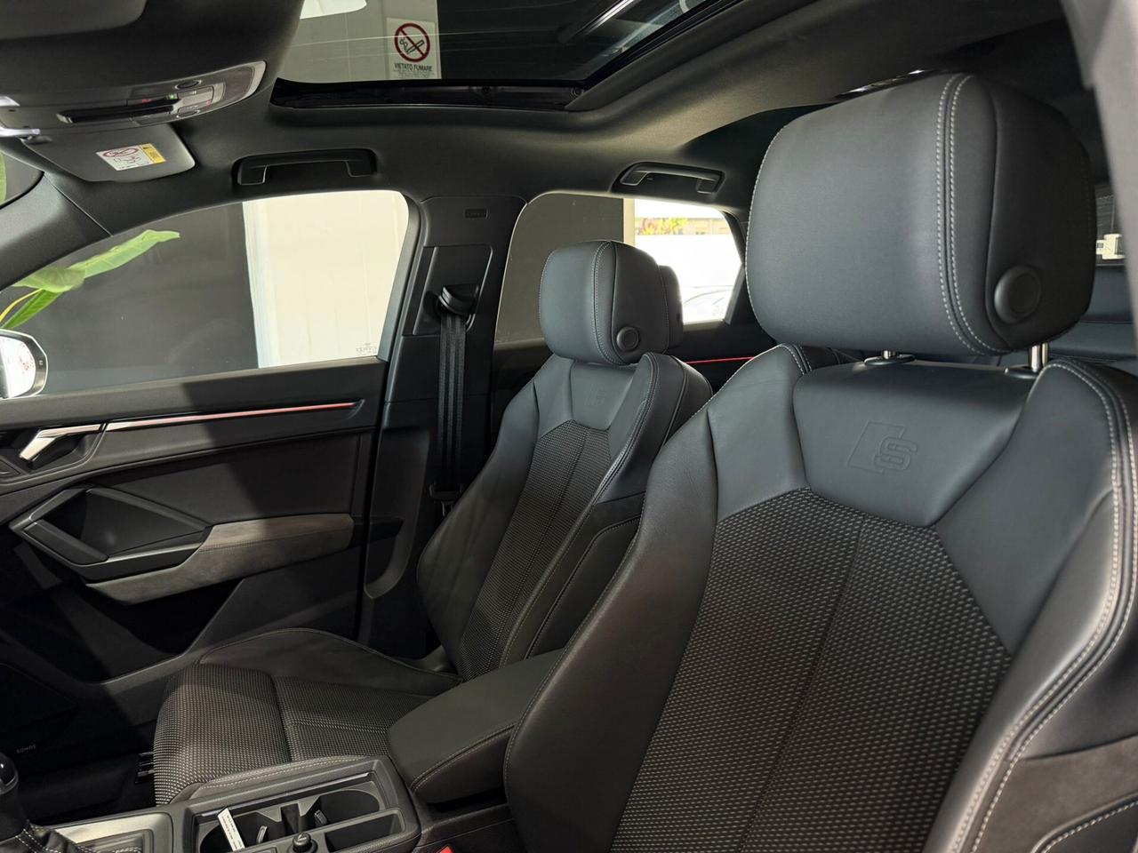 Audi Q3 SPB 35 TDI S-Line Identity Black S-Tronic
