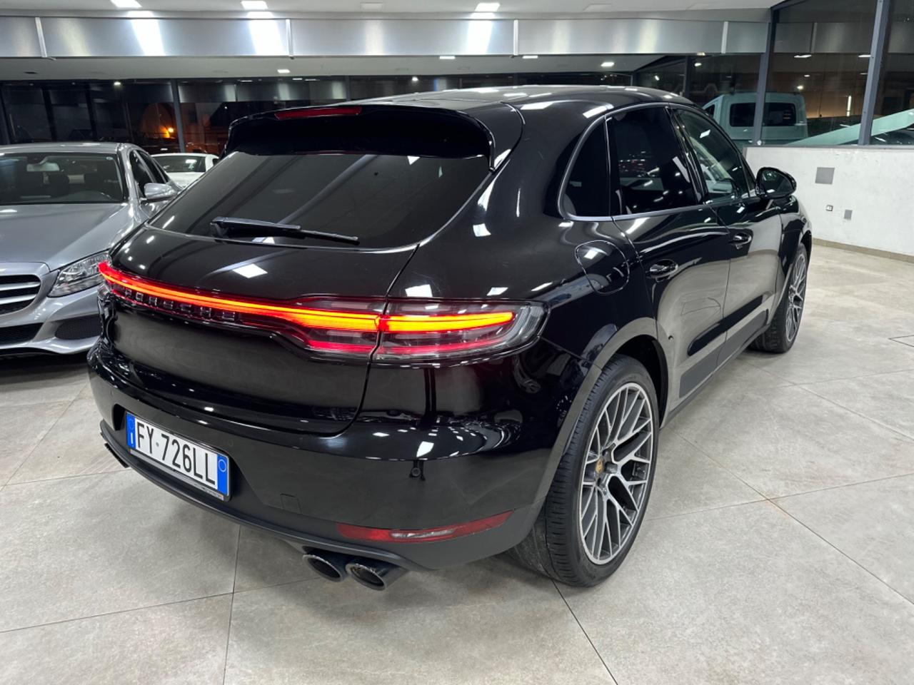 Porsche Macan 2.0 245 cv PDK Gancio traino 2020