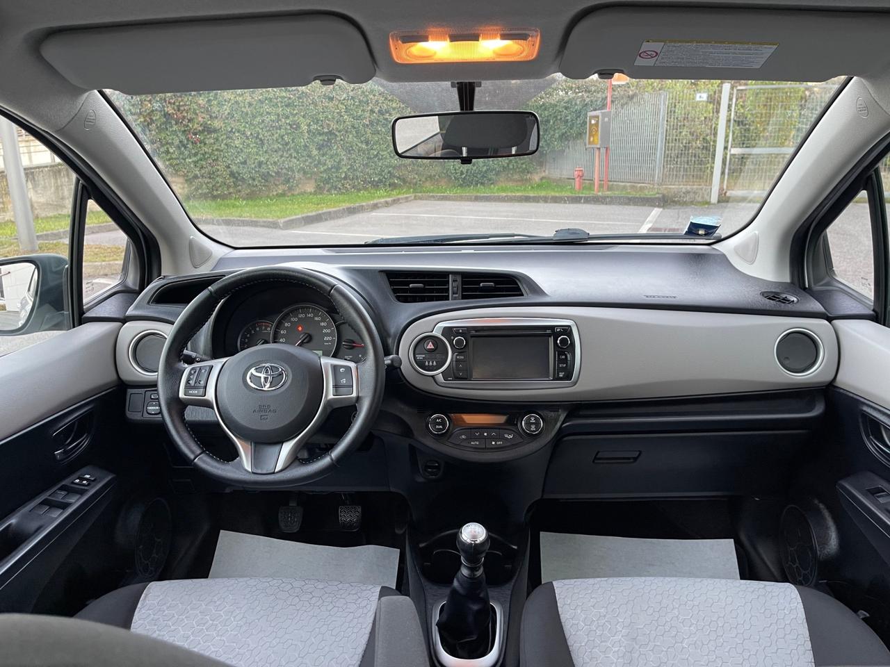 Toyota Yaris 1.3 5 porte Lounge