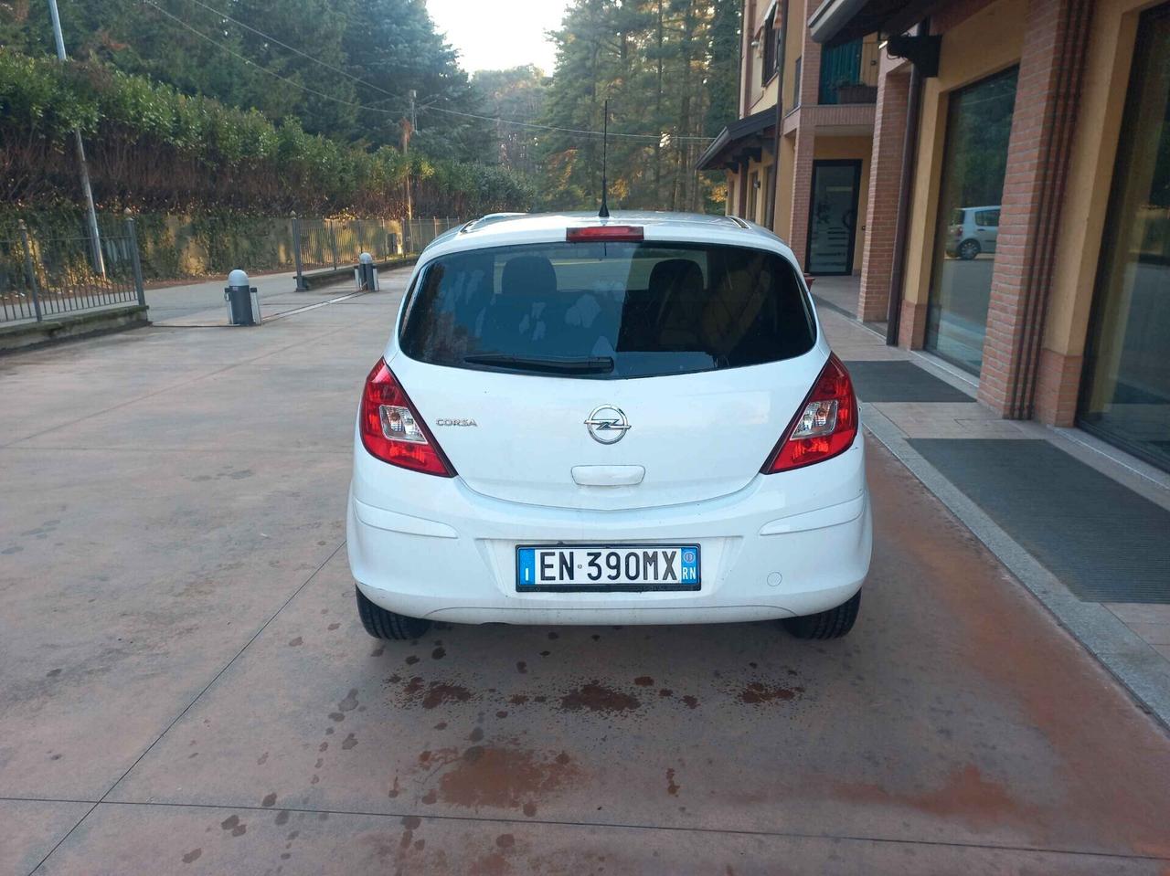 Opel Corsa 1.2 85CV 5 porte GPL-TECH Elective