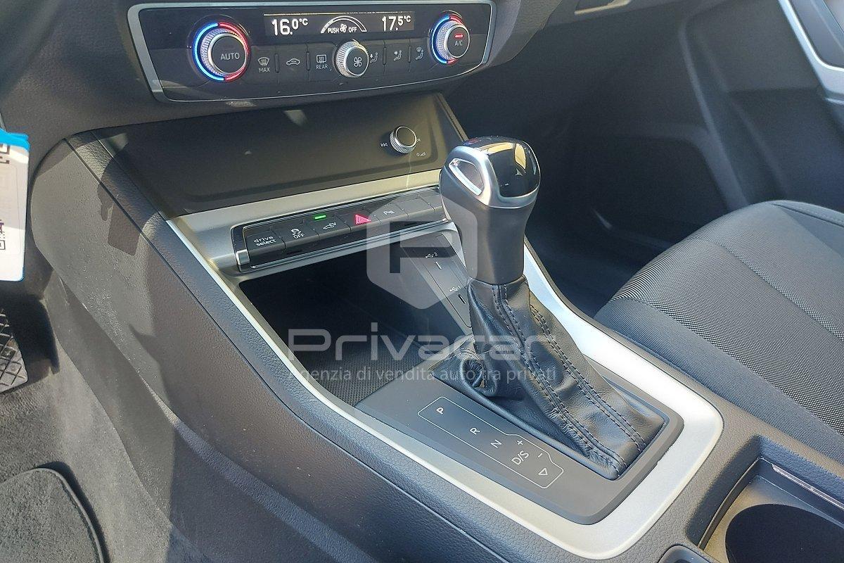 AUDI Q3 SPB 45 TFSI e S tronic Business Plus