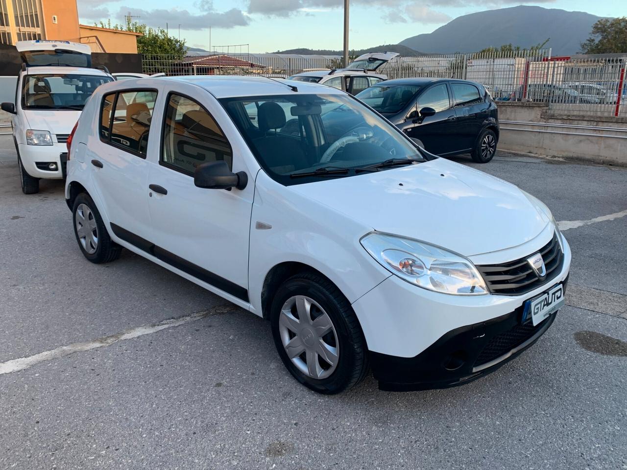 Dacia Sandero 1.4 GPL Laureate