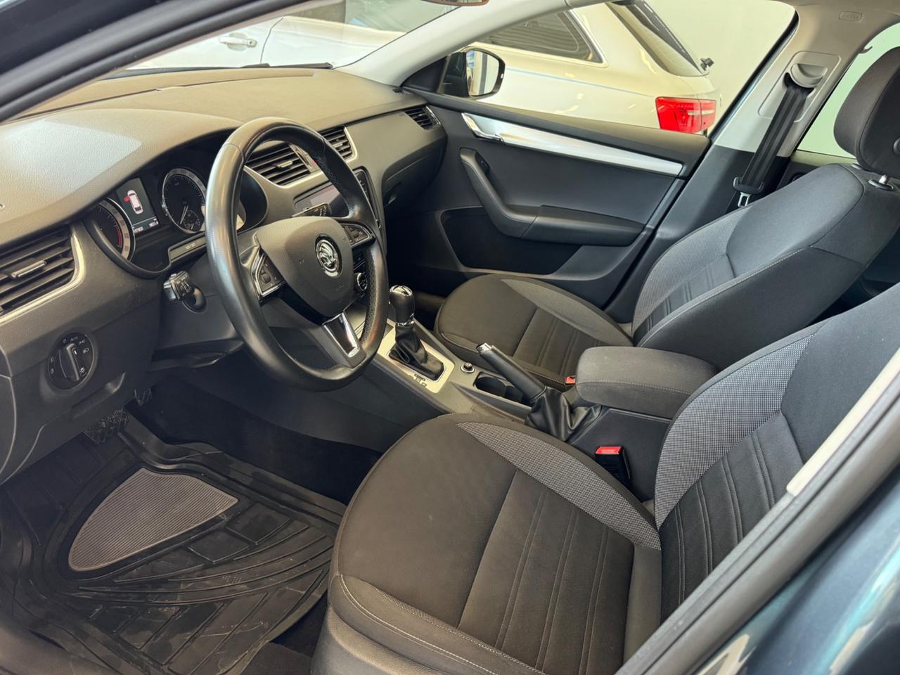 Skoda Octavia 1.6 TDI DSG