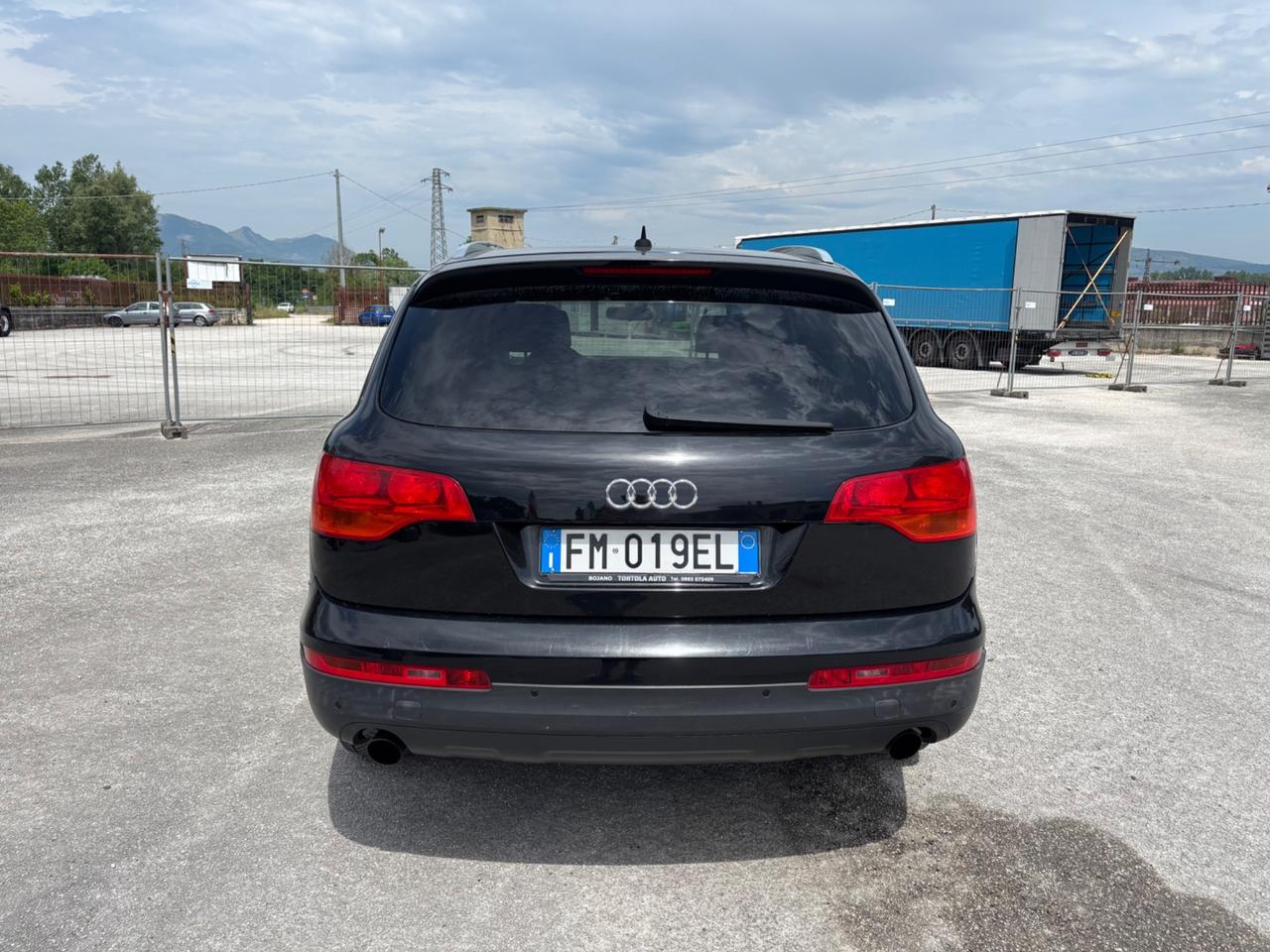 Audi Q7 3.0 V6 TDI 233CV quattro tiptronic