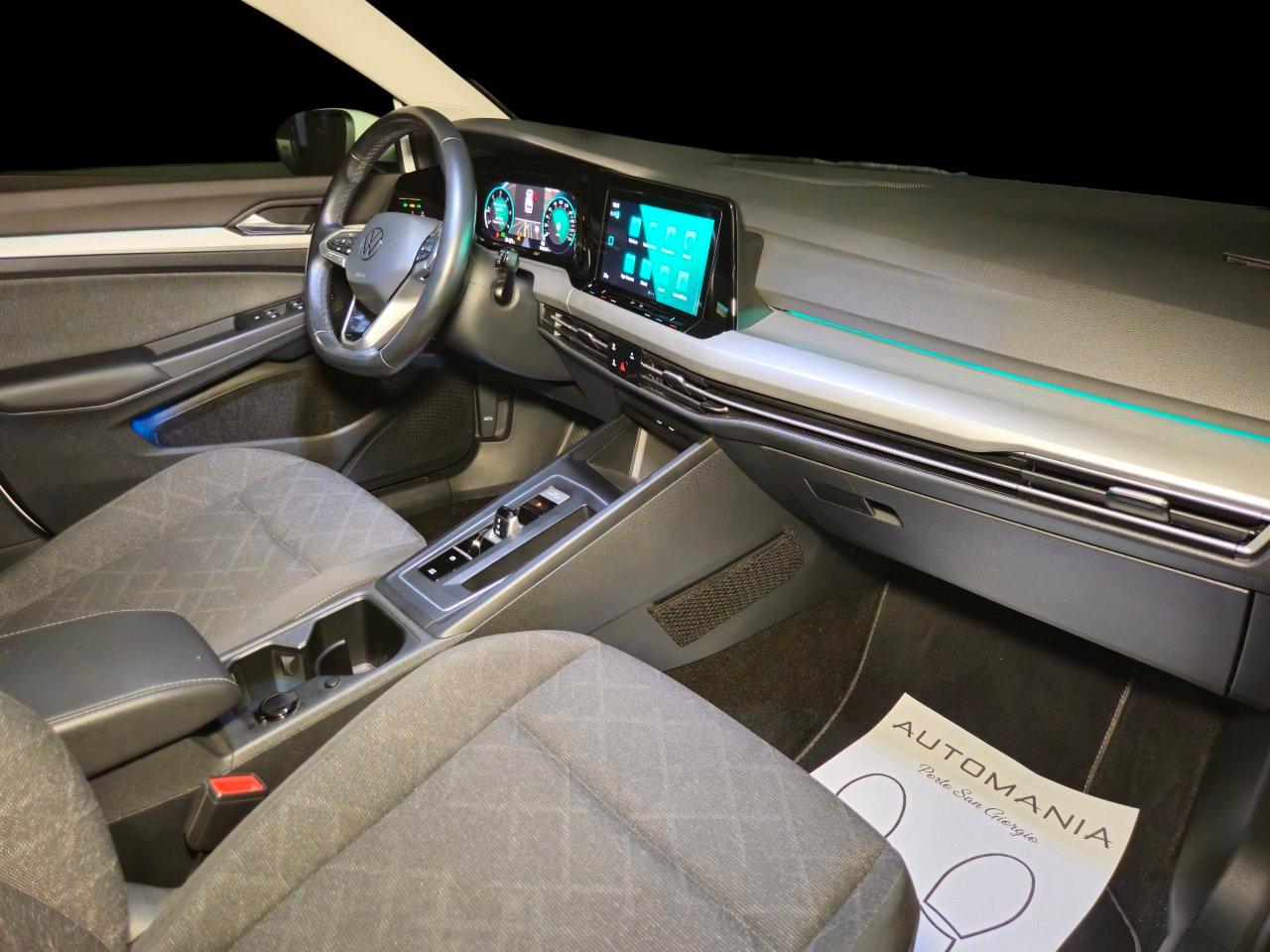 Volkswagen Golf Variant Variant 2.0 tdi Life 115cv dsg