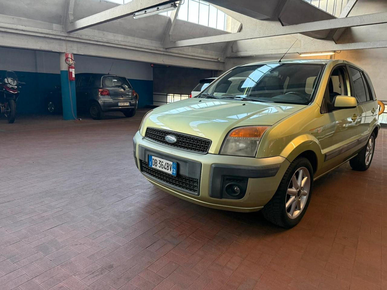 Ford Fusion 1.4 16V 5p. Collection