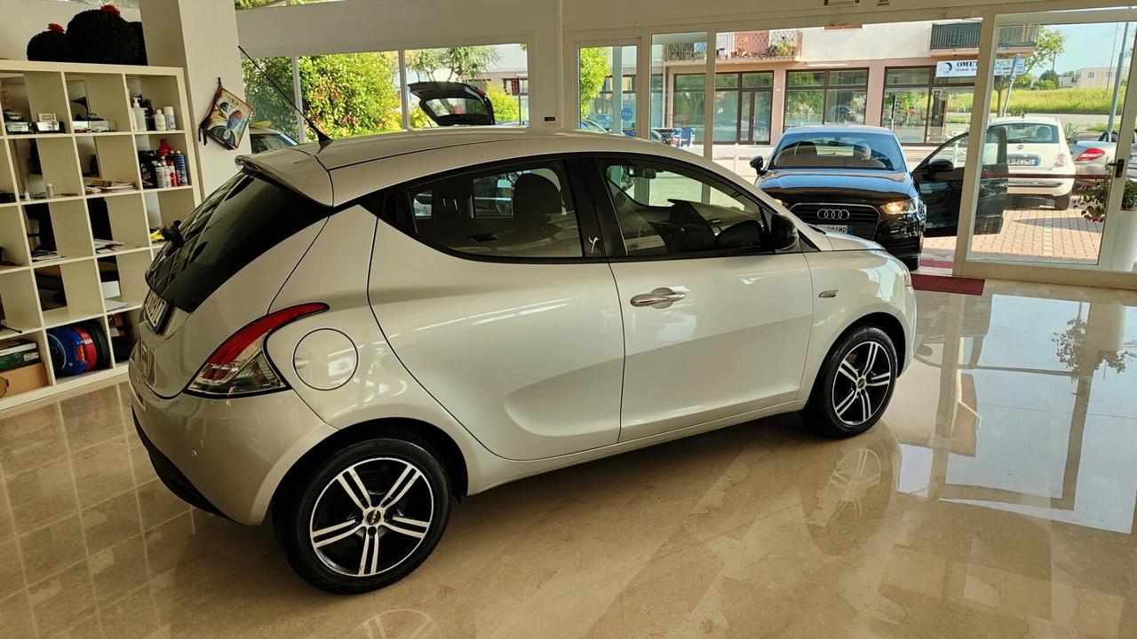 Lancia Ypsilon 1.2 OK NEO PATENT. GARANZIA 12 MESI