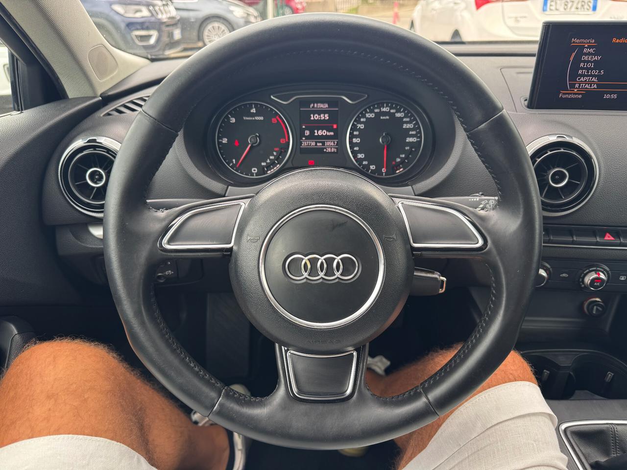Audi A3 1.6 TDI 105cv AMBITON/2013