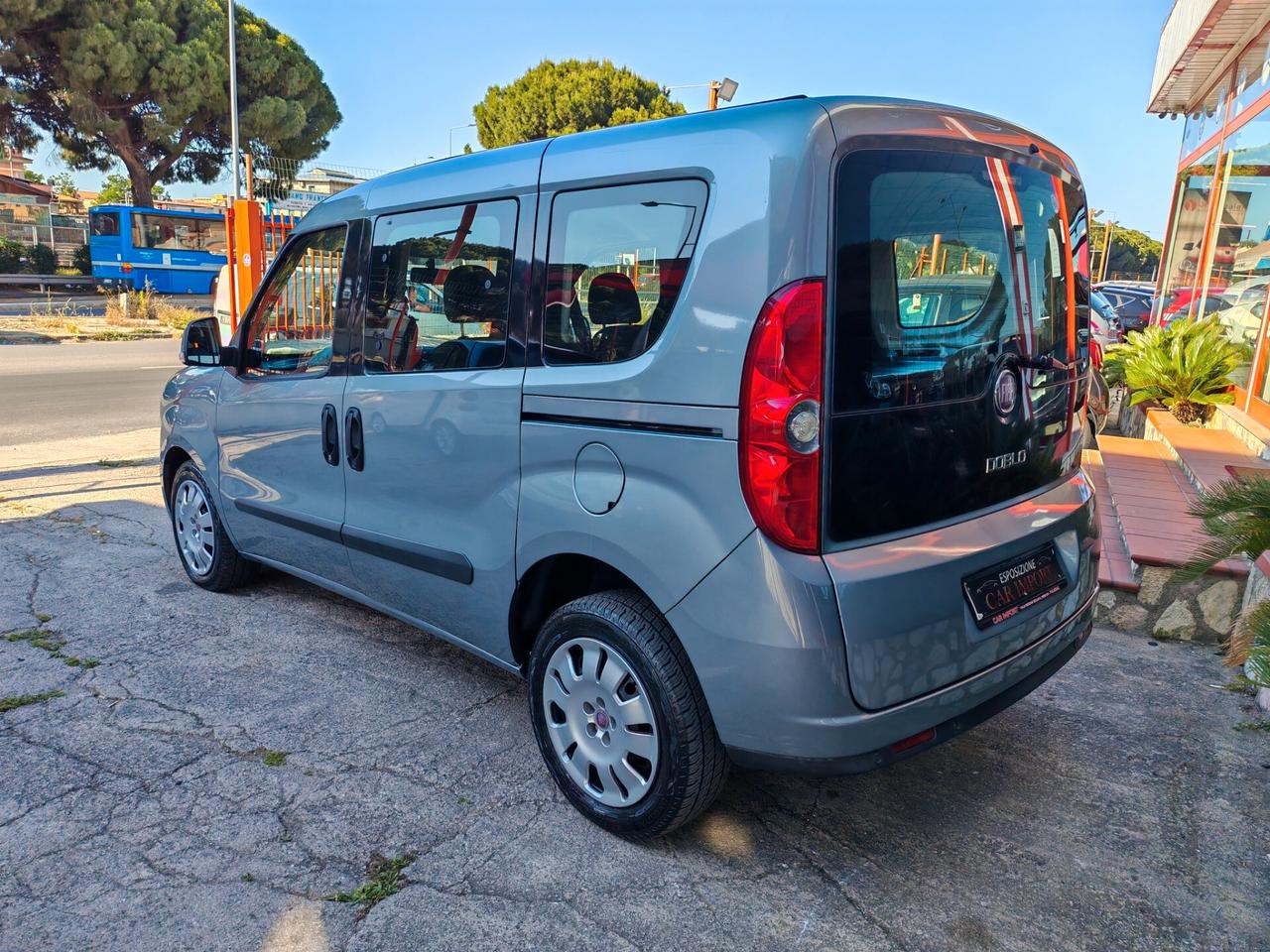 Fiat Dobló 1,6 diesel 02/2012 cv105