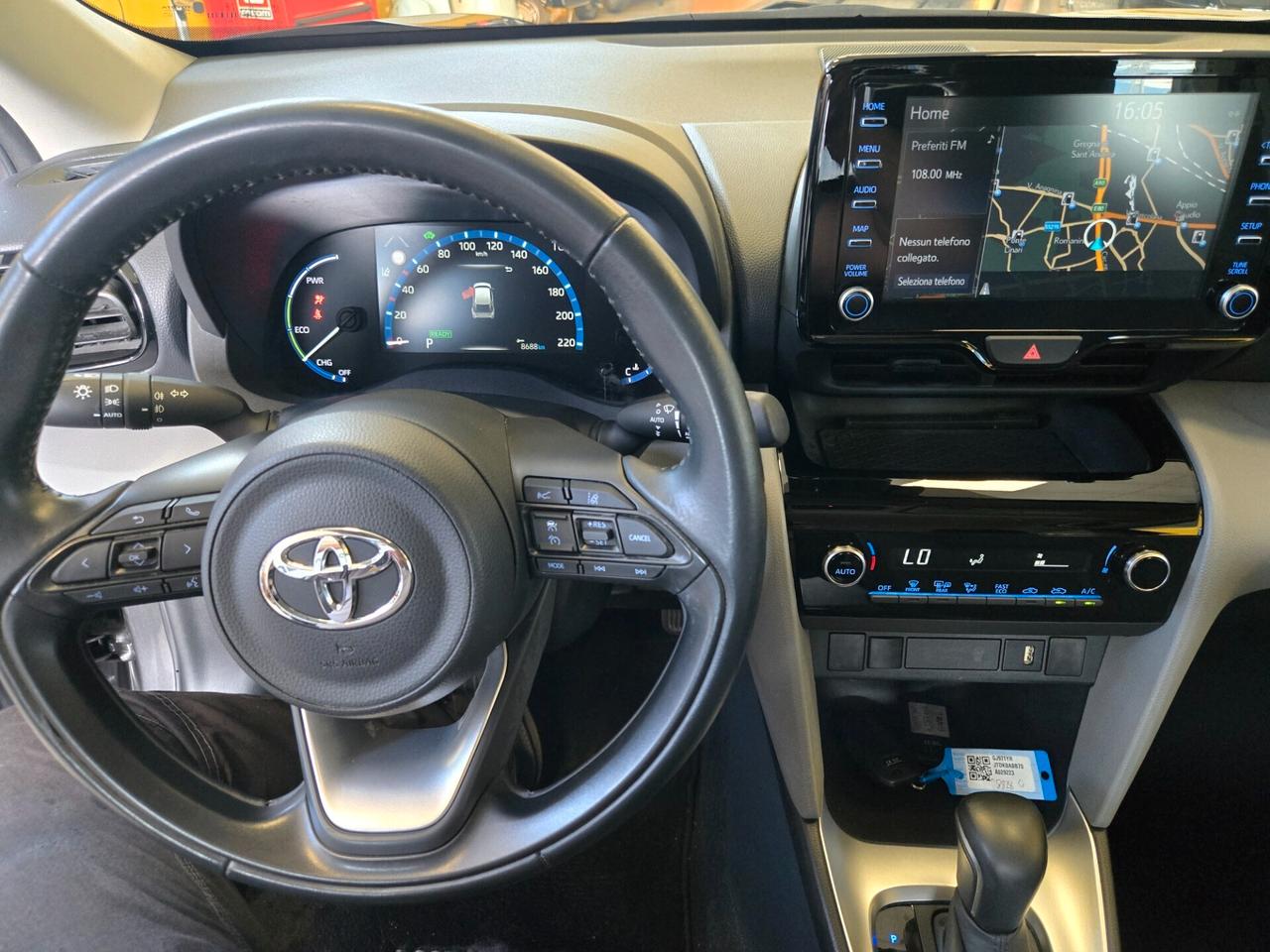 Toyota Yaris Cross 1.5 Hybrid Business IVA ESPOSTA