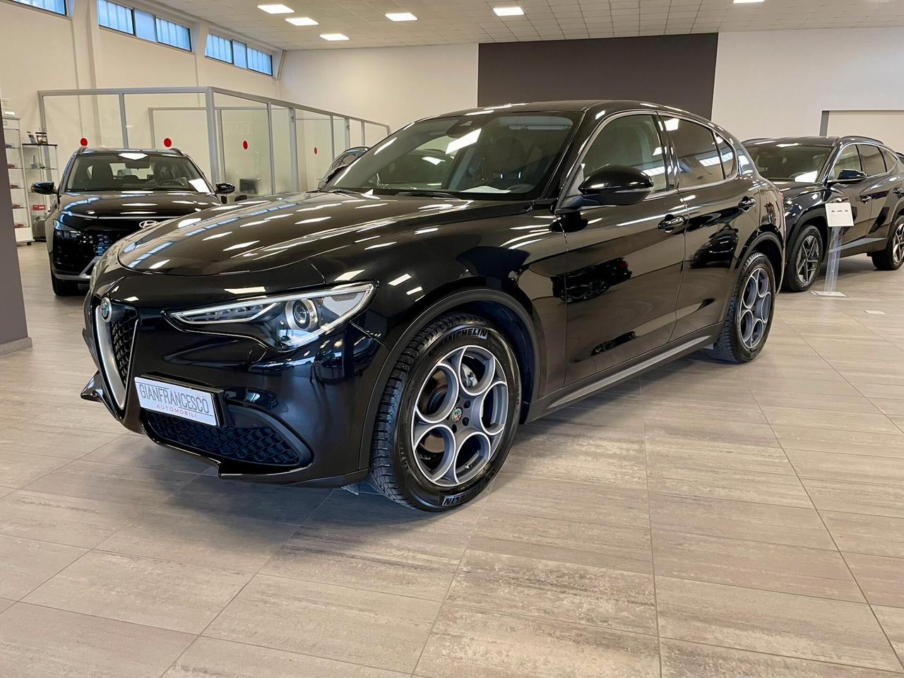 Alfa Romeo Stelvio 2.2 Turbodiesel 160cv AT8 RWD Business
