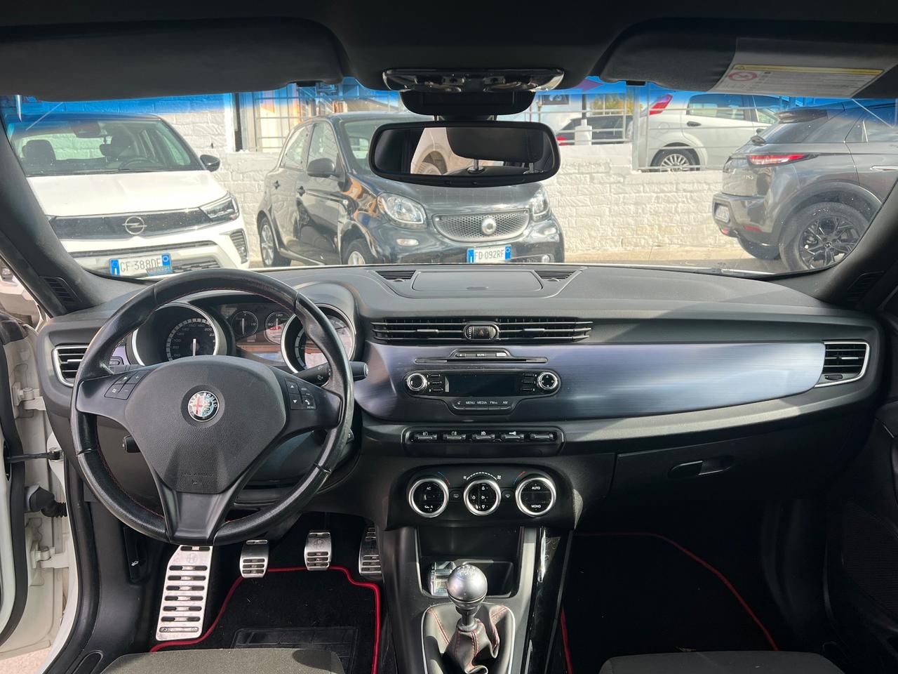 Alfa Romeo Giulietta 2.0 JTDm-2 140 CV Distinctive