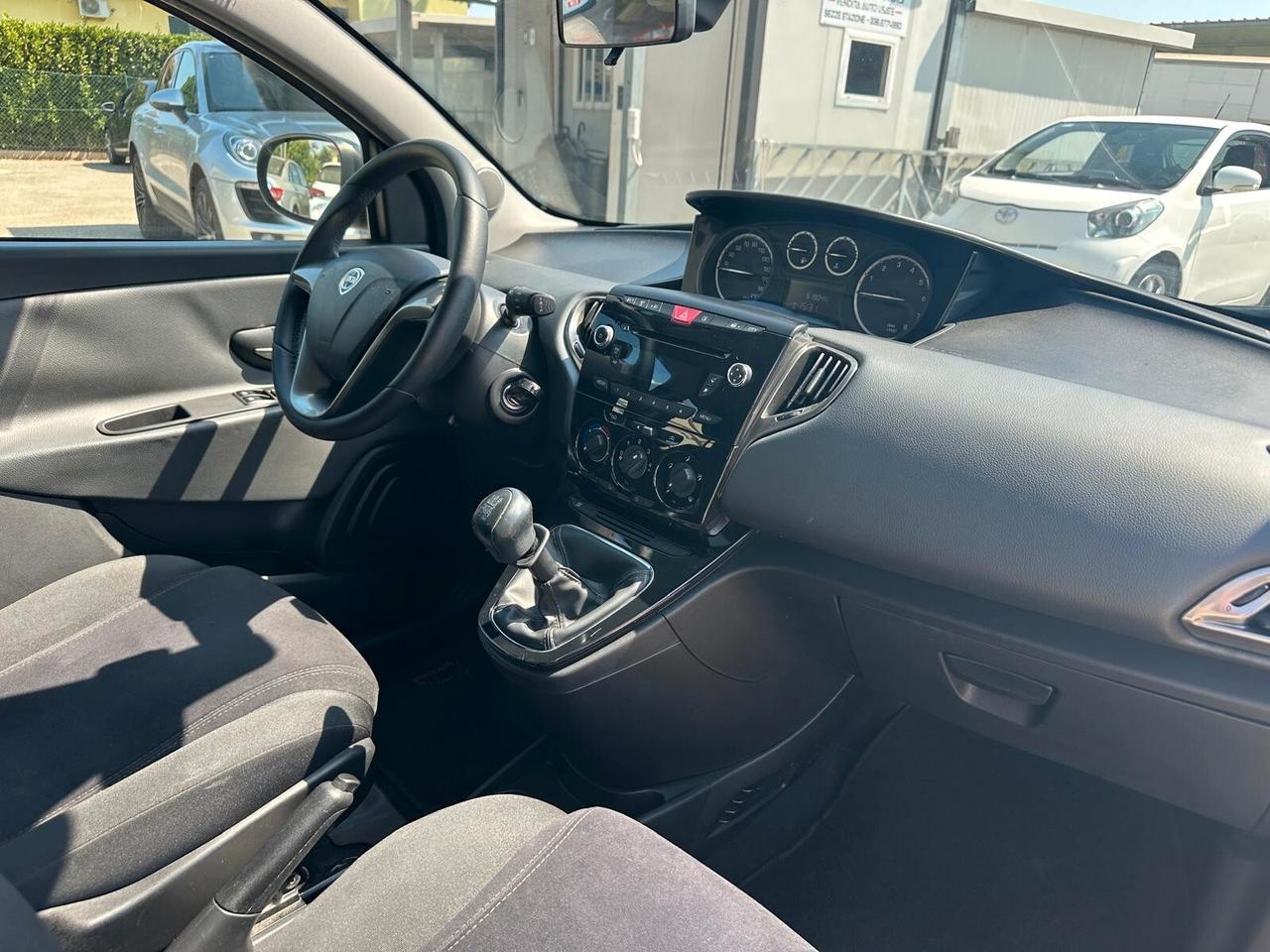 Lancia Ypsilon 1.2 Benzina
